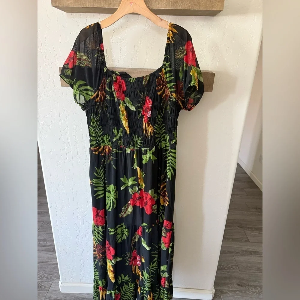 Siren Lily|Floral Maxi Dress with Tropical Print,Dark floral design•••Plus 2X